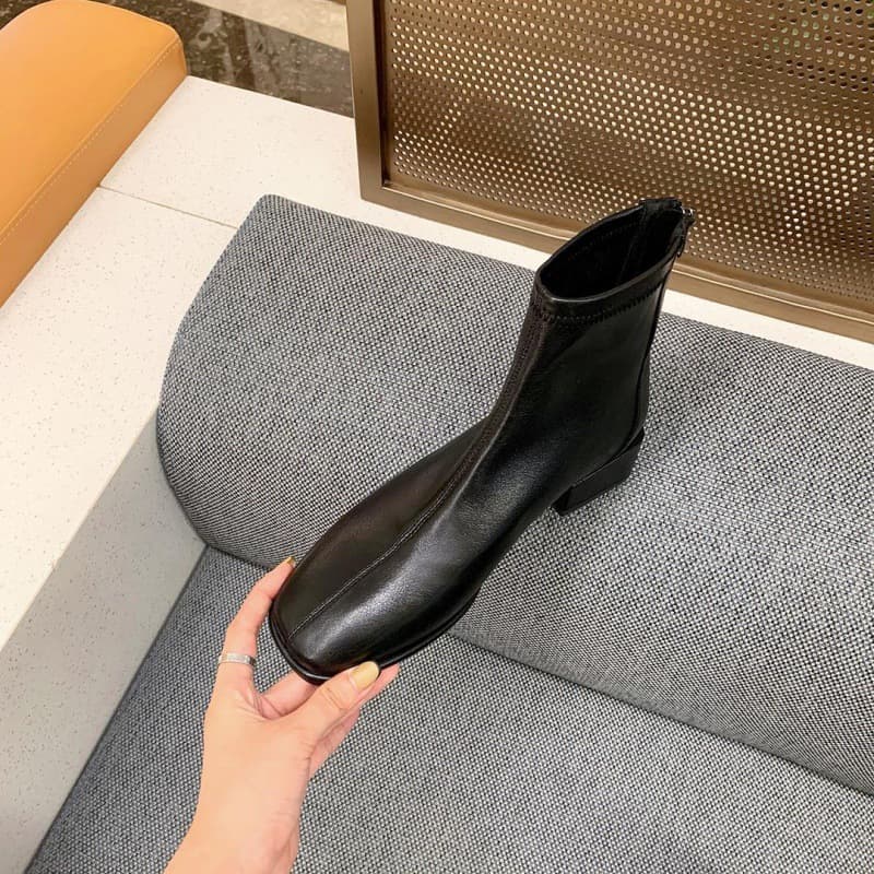 ブーツ シンプル足元スクエアトゥブーツ
